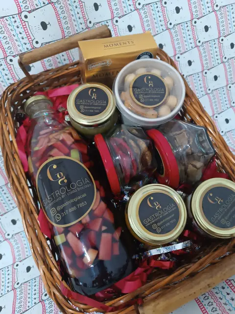 Ancheta personalizada con productos artesanales